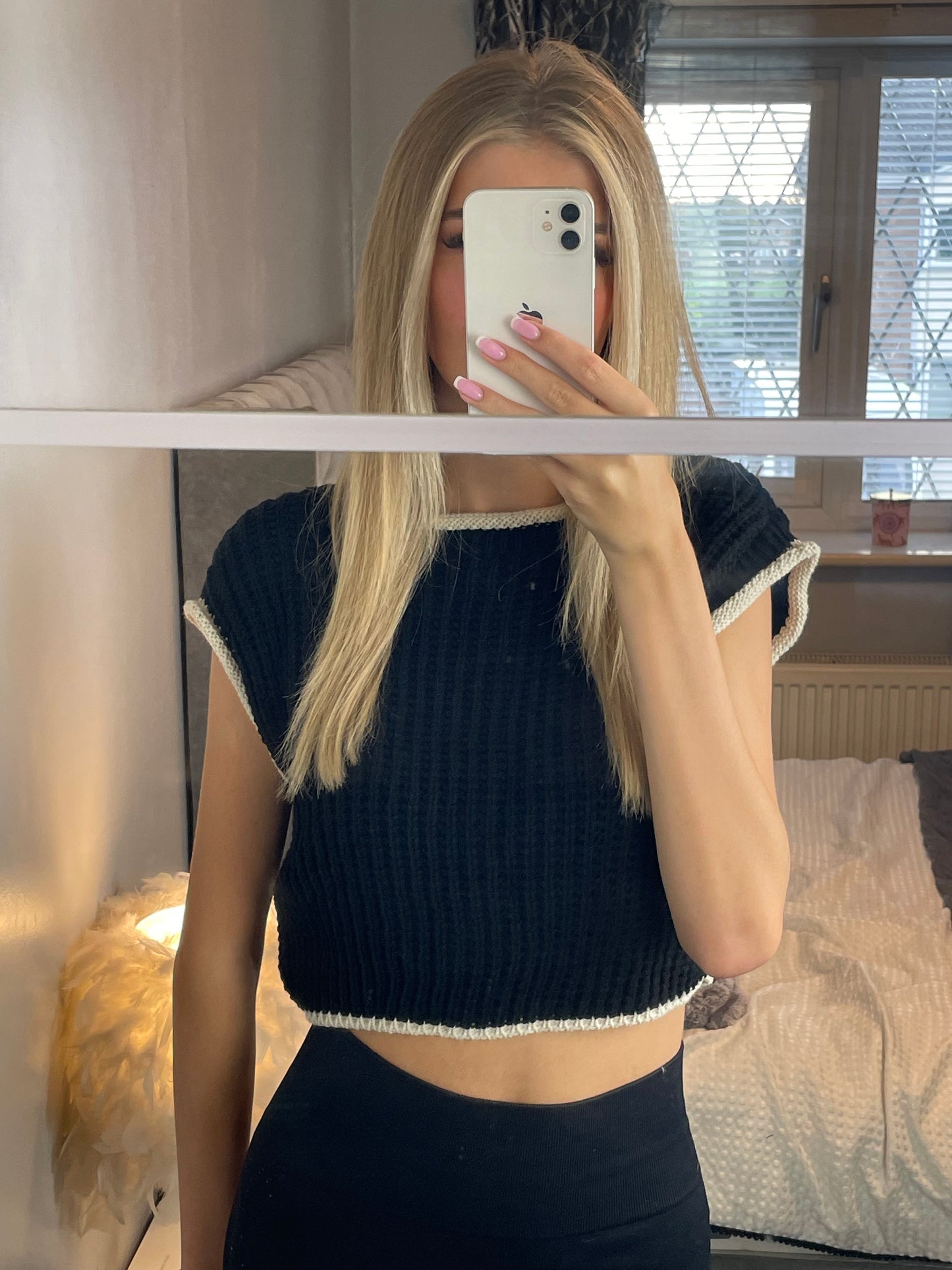 Black Contrast Knitted Cropped Top